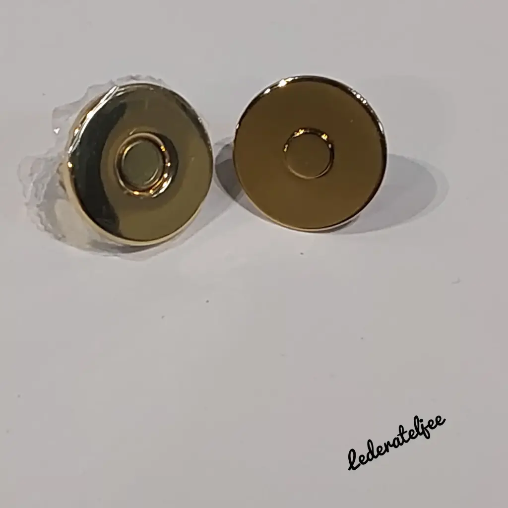 D01 Magneet klein Goud