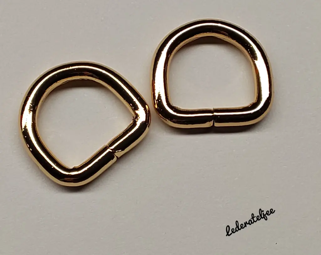 R76 D-ring 1.3cm Goud