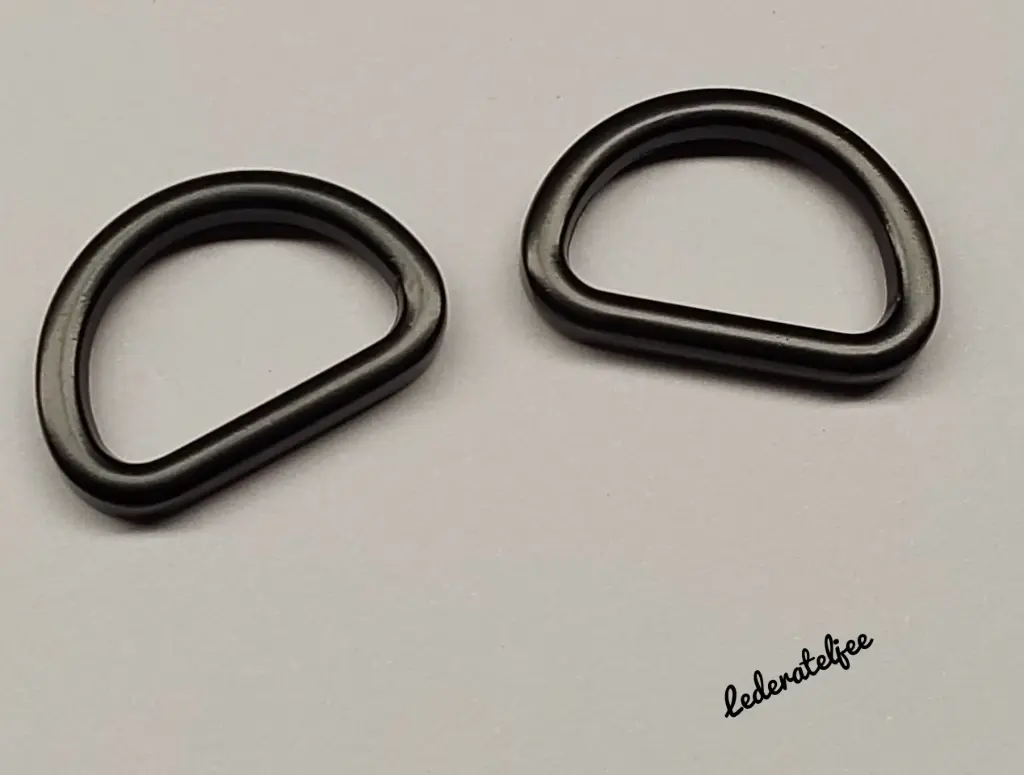 R62 D-ring 1.9cm Zwart