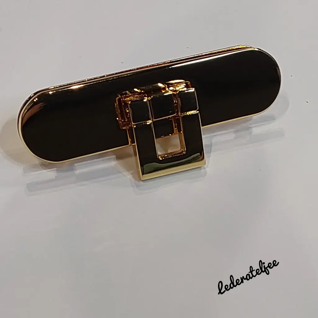 S102 Handtasslot Goud