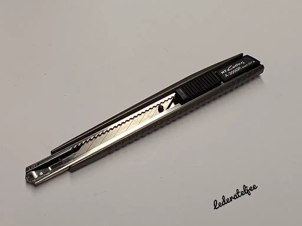 Cuttermes NT A300 met blokkering