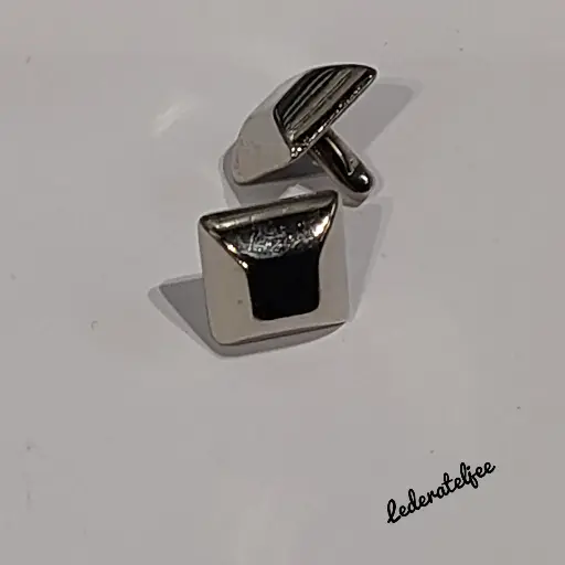 C93 Pootjes Nikkel