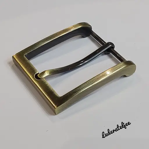 G102 Gesp 3.5cm Brons