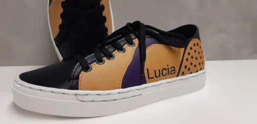 Sneaker